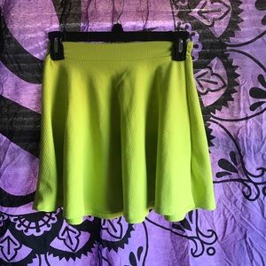 Neon yellow/green skater skirt